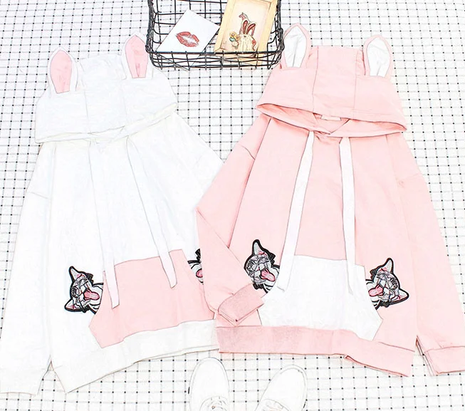 Cat embroidered hoodie YV5614